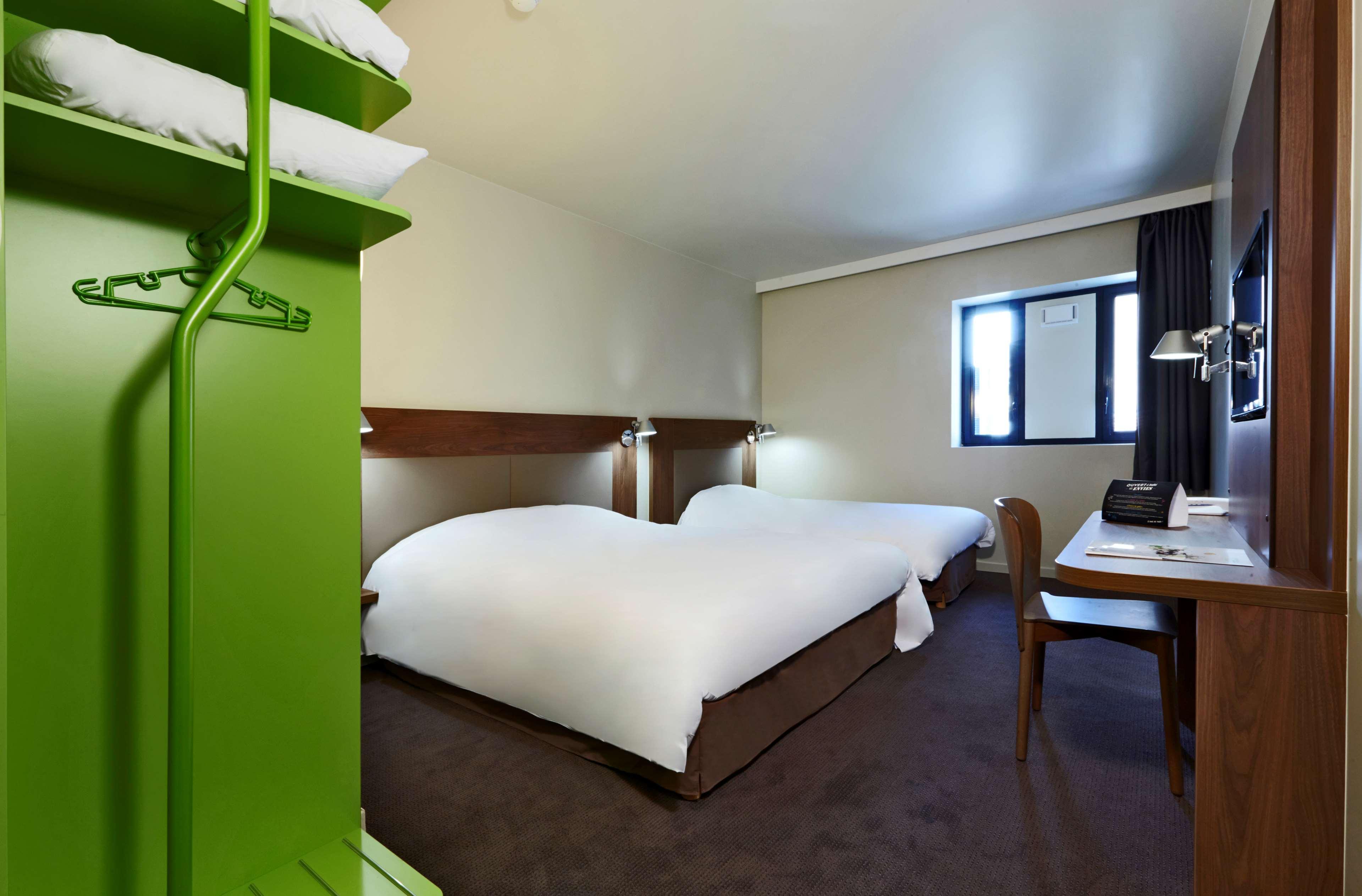 Hotel Campanile Nancy Centre - Gare Exterior foto