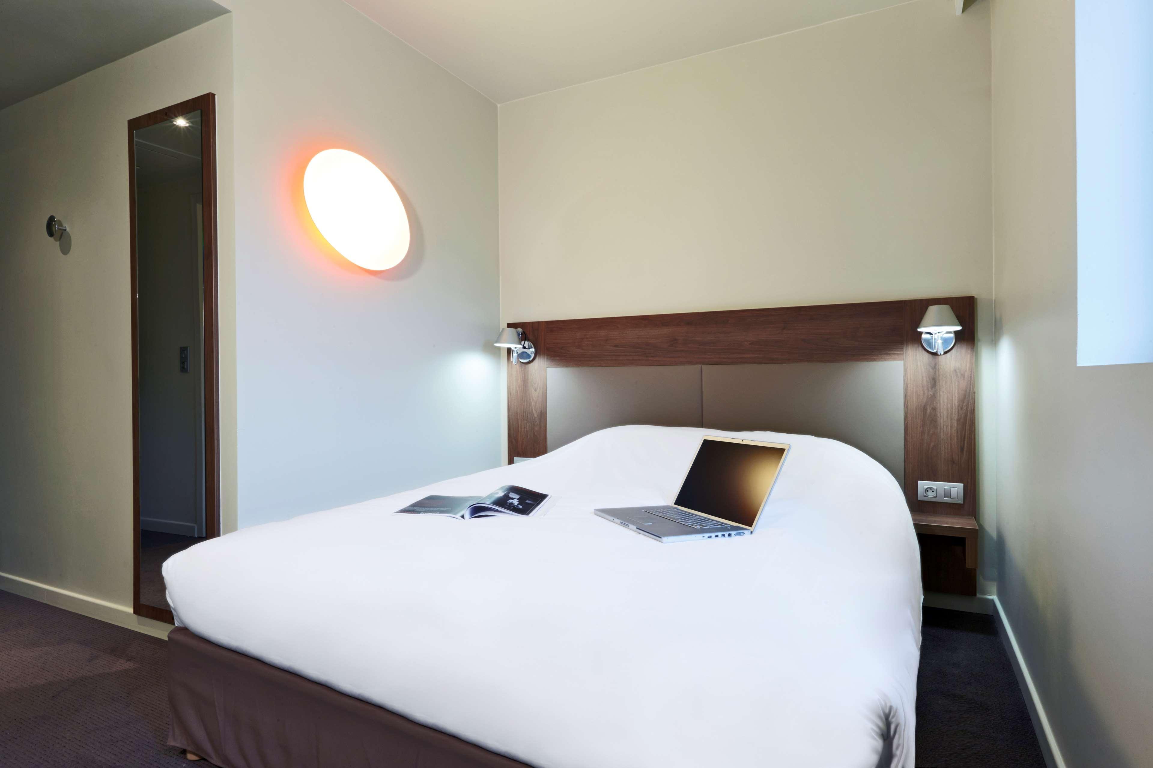 Hotel Campanile Nancy Centre - Gare Exterior foto